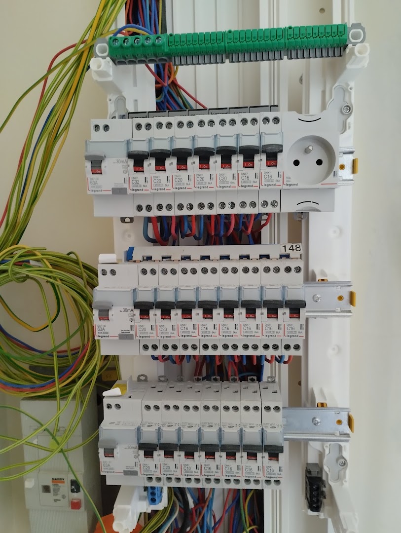 O.P.S électricité — Photos 1